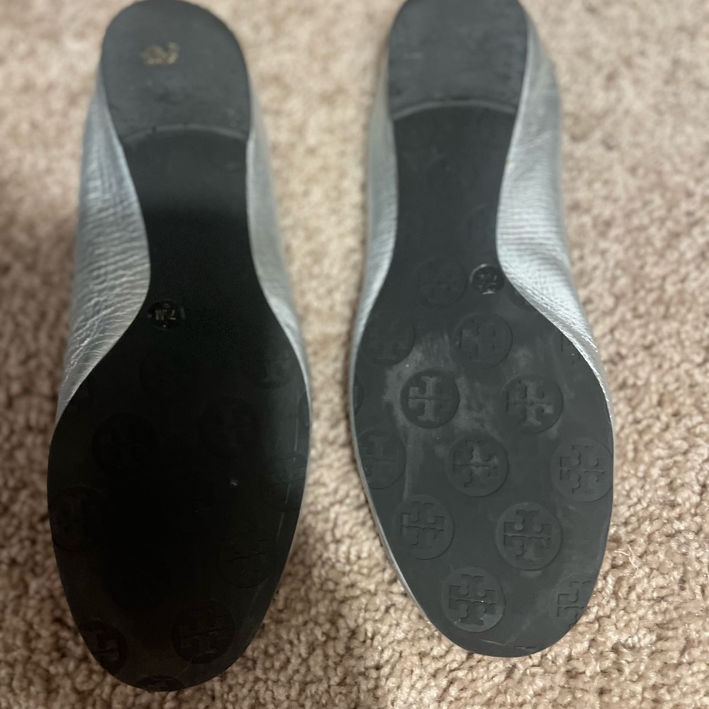 Tory Burch Ballerina Flats Size 7 1/2 - Picture 2 of 2